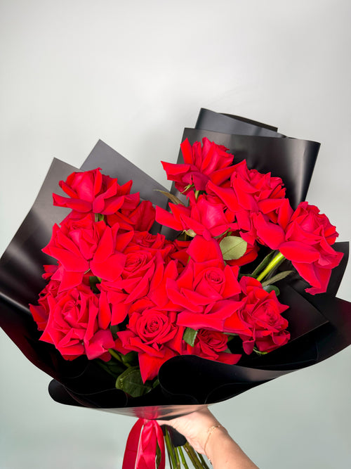"That's Amore" Red French Roses
